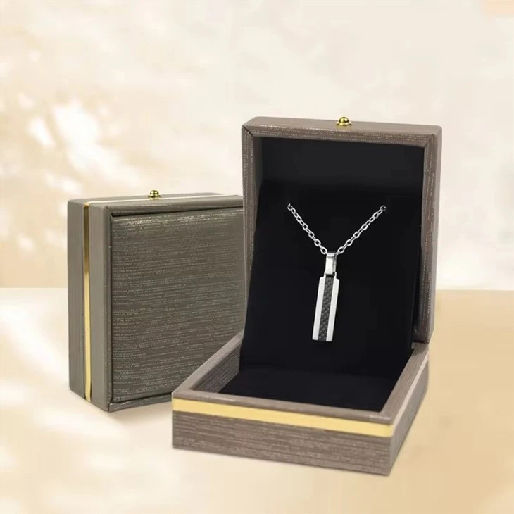 Fashion Charm Stainless Steel Pendant Chain Necklace Waterproof Necklace